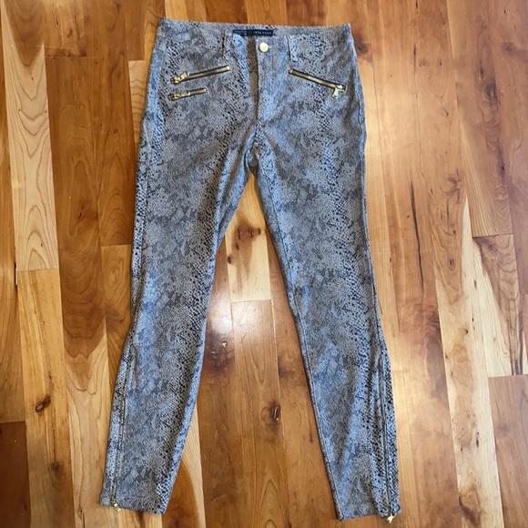Zara Basic Jeggings in snake print in two colors with gold zippers. New. - Picture 11 of 17